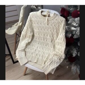 Icebreaker Cream Wool Cable Knit Sweater Crewneck Sz M Preppy Old Money Women's